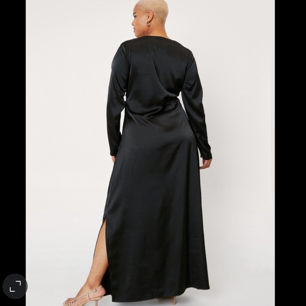 Nasty gal plus size twist front satin maxi dress